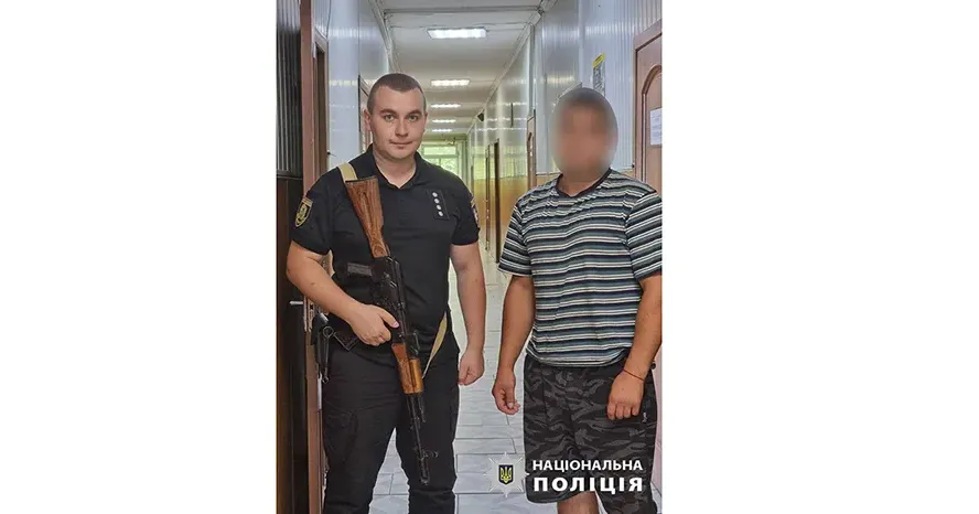 Фото Національної поліції Чугуївські поліцейські оперативно затримали грабіжника на порталі Gromada Group