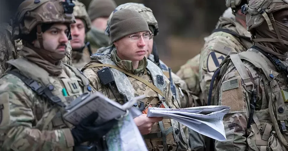 Військовослужбовці 92-ї ОМБр ім. кошового отамана Івана Сірка, учасники багатонаціональних навчань «Combined Resolve 16», відзначили День Збройних сил України в польових умовах.