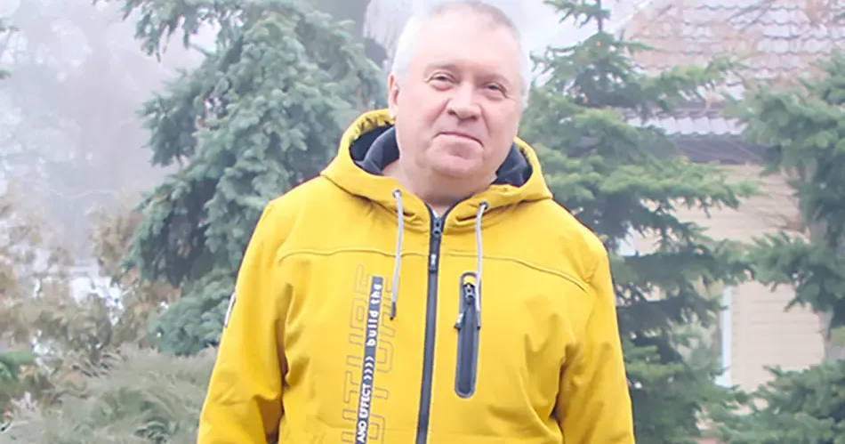 Юрій Пашков Увесь життєвий шлях Юрія Пашкова пов’язаний з образотворчим мистецтвом, і, зустрівши свій 65-річний ювілей, навчений життєвим досвідом художник самозабутньо віддається улюбленому захопленню.