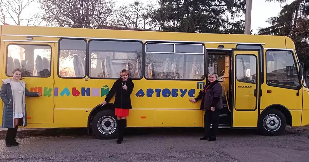 Шкільний автобус для опорного навчального закладу придбала Новопокровська ОТГ.