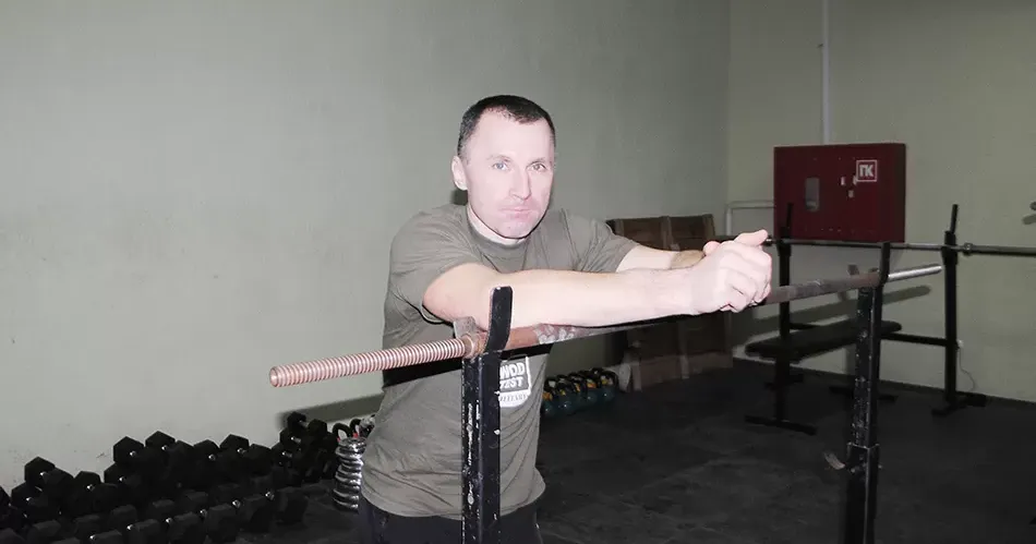 Юрій Орлов Днями відомий далеко за межами Печеніг тутешній мешканець — заслужений майстер спорту України, шестиразовий чемпіон світу і семиразовий — України з гирьового спорту Юрій Орлов відсвяткував свій 46-й день народження, а трохи раніше був удостоєний високого звання «Почесний громадянин Чугуївського району».