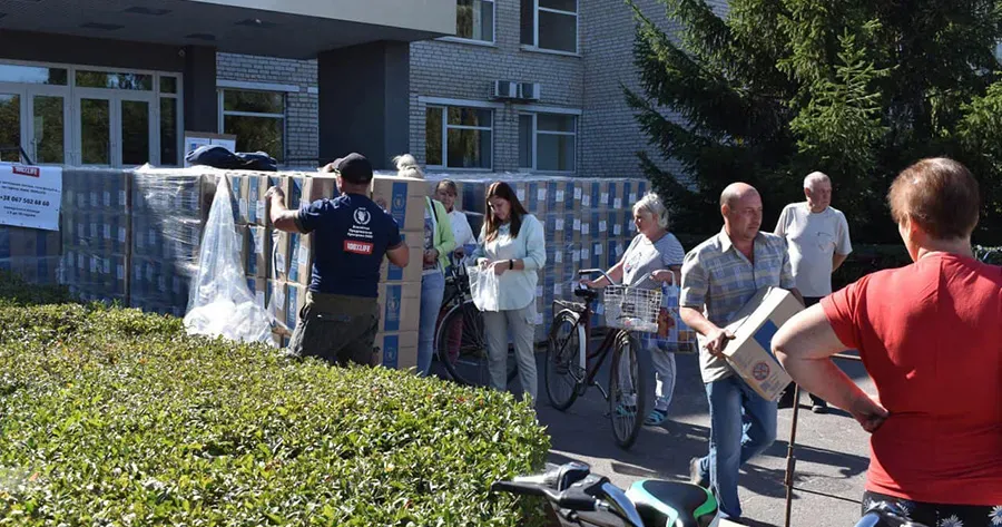 Фото Чкаловської СВА Печеніжцям у вересні видано майже чотири тисячі продуктових наборів на порталі Gromada Group