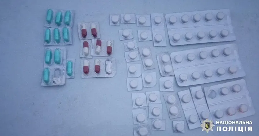 Фото Національної поліції На блокпості в Чугуєві затримали одесита з наркотиками на порталі Gromada Group
